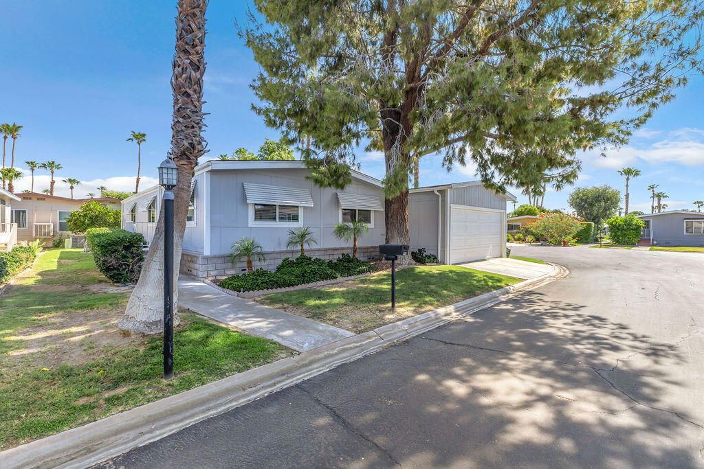 1251 Via Benicia, Cathedral City