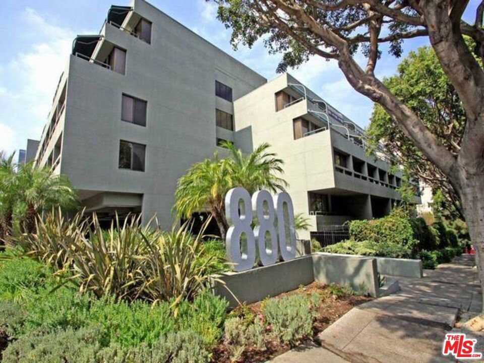 Photo of Listing #23319632