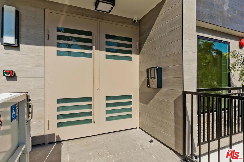 Photo of Listing #24434501