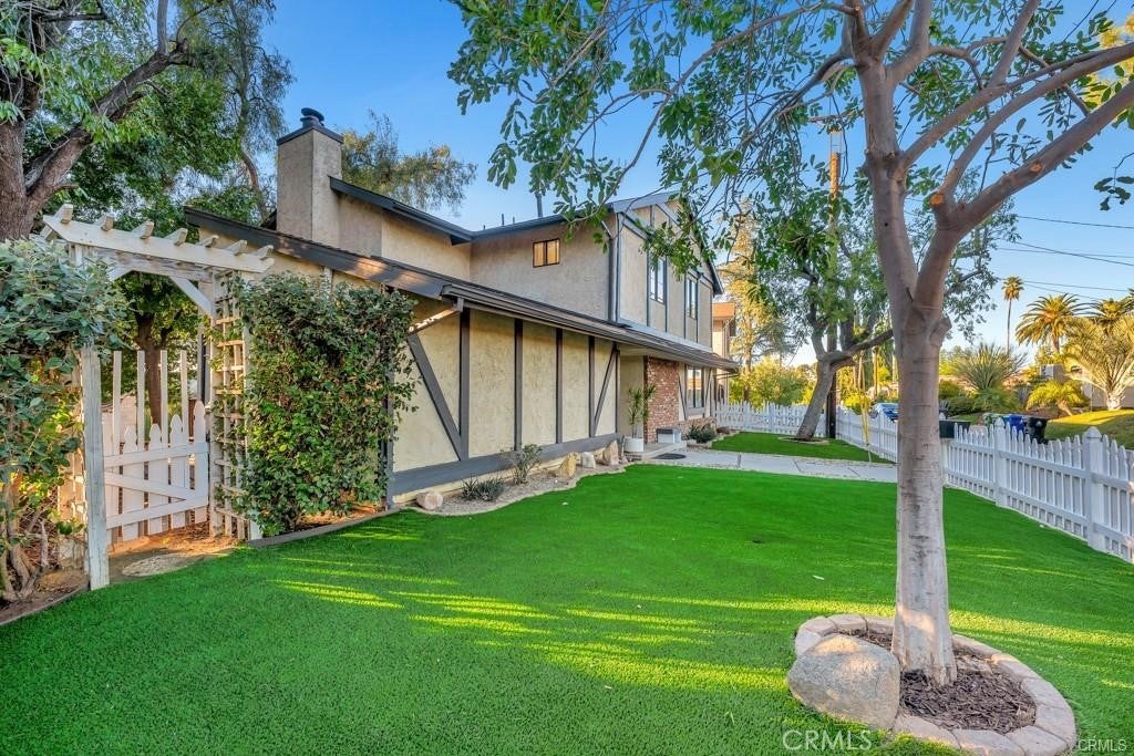 Photo of Listing #SR24187675