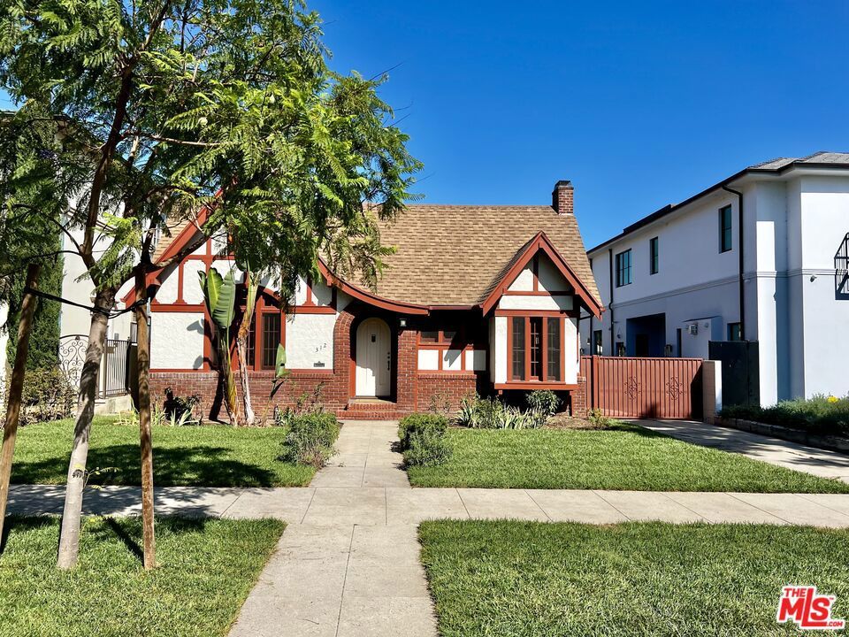 Photo of Listing #24437629