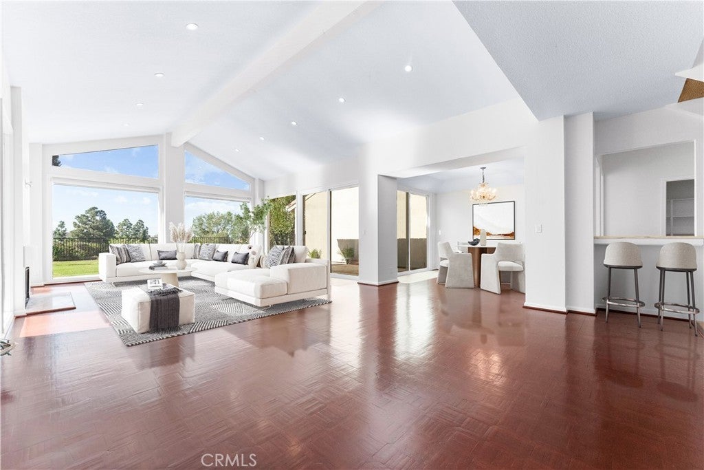 Photo of Listing #OC24208398