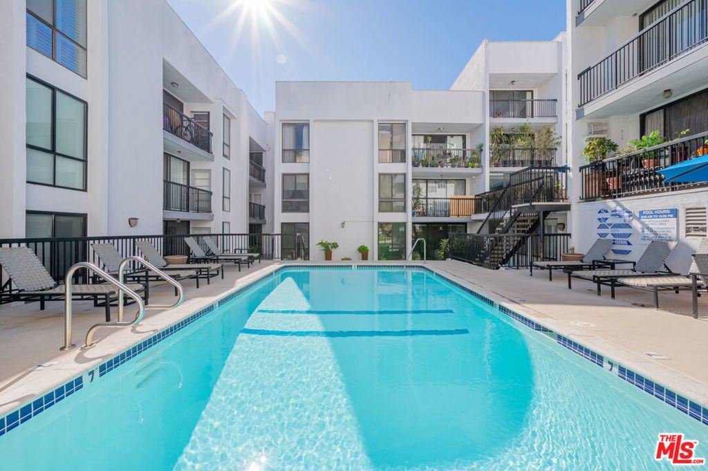 Photo of Listing #24451333