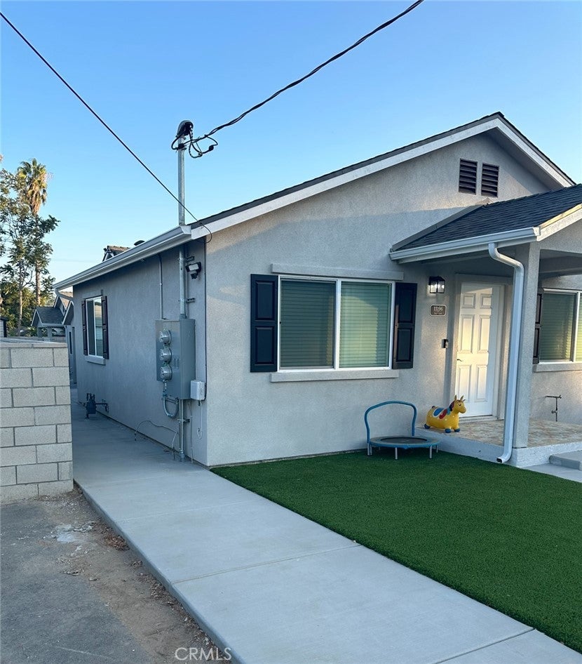 Photo of Listing #IV24215897