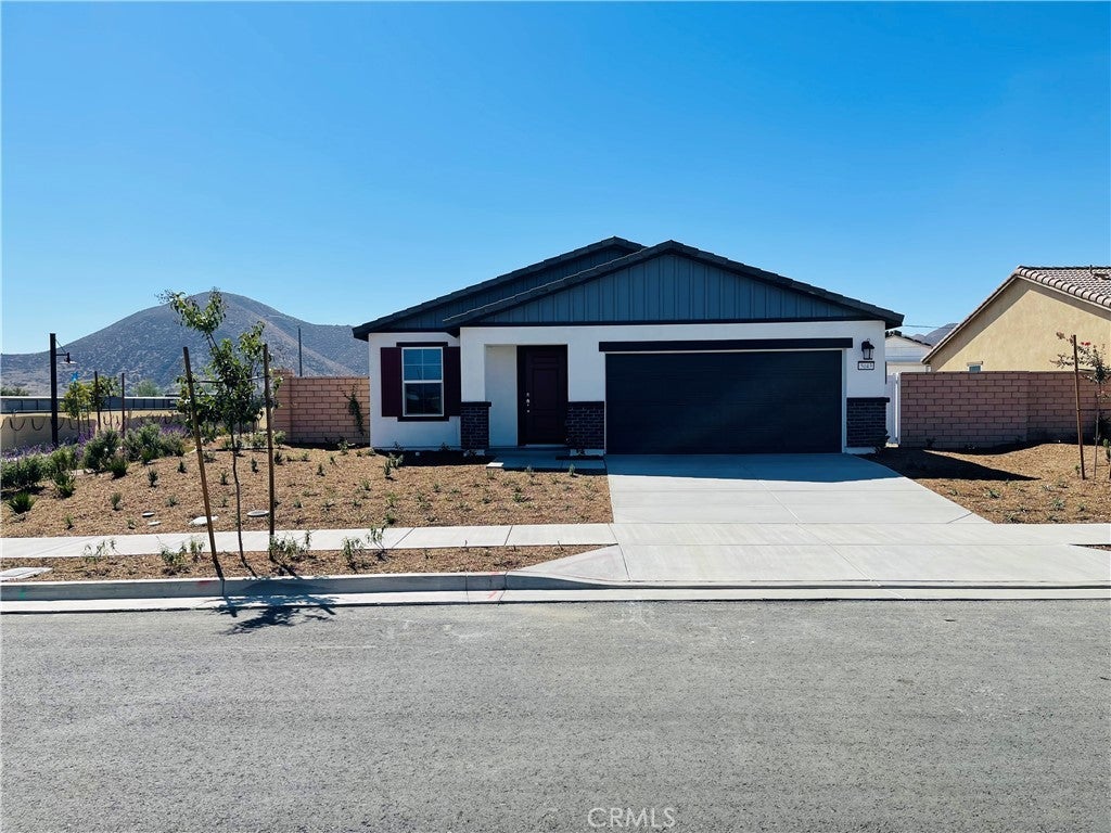 Photo of Listing #SW24216599