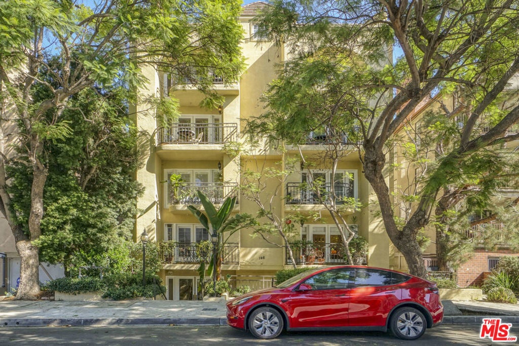 Photo of Listing #24454805