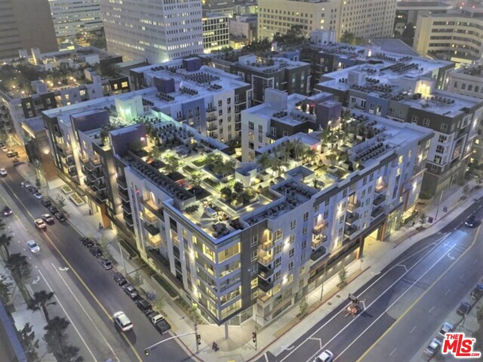 Photo of Listing #24456809