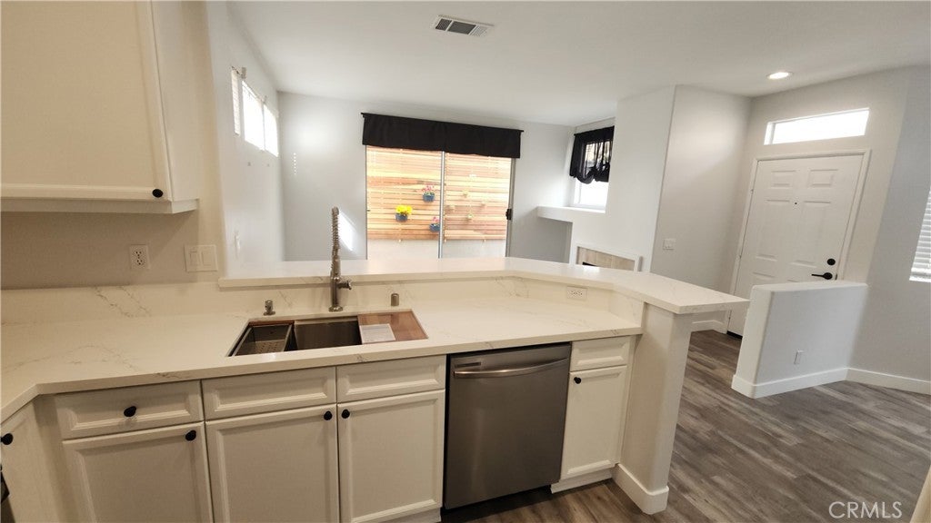 Photo of Listing #OC24220910