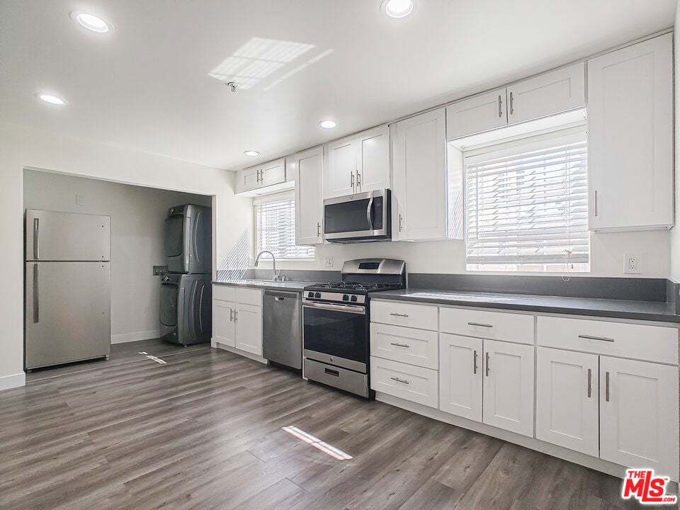 Photo of Listing #24457499