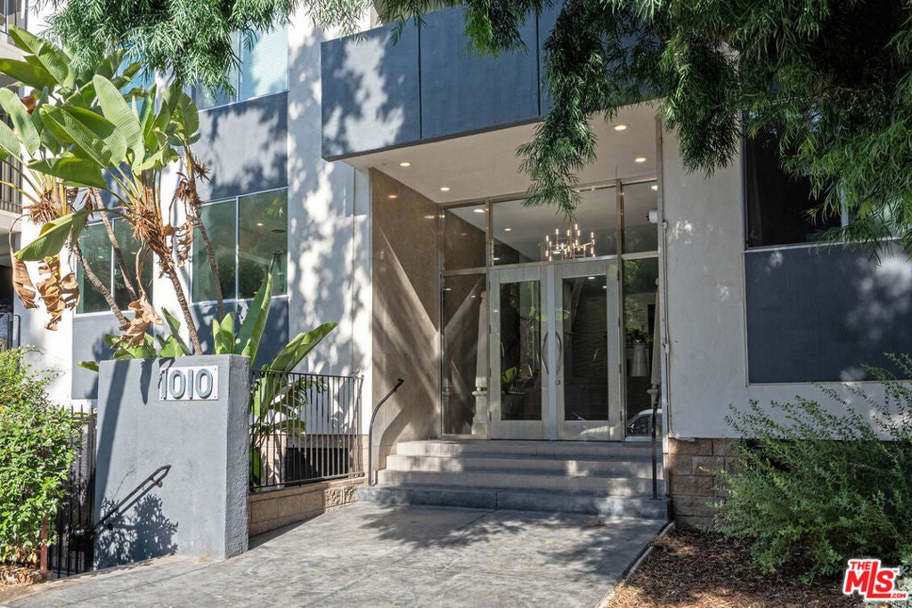 Photo of Listing #24457293