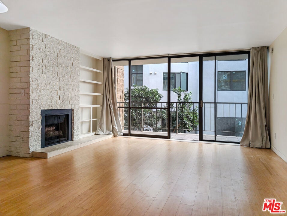 Photo of Listing #24458713