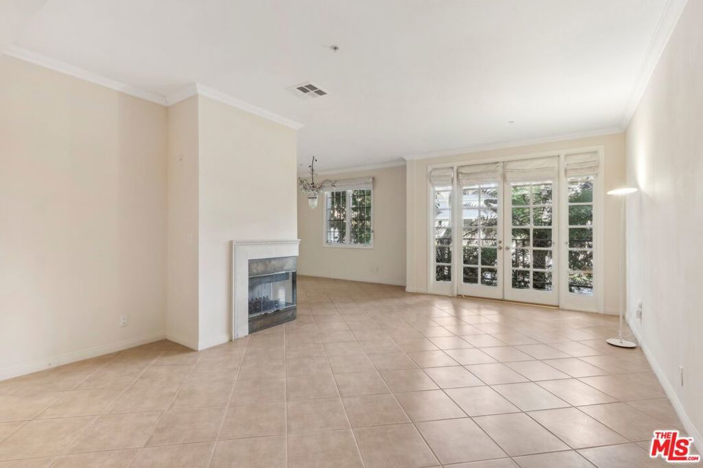 Photo of Listing #24457699