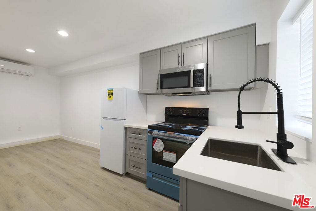 Photo of Listing #24459885