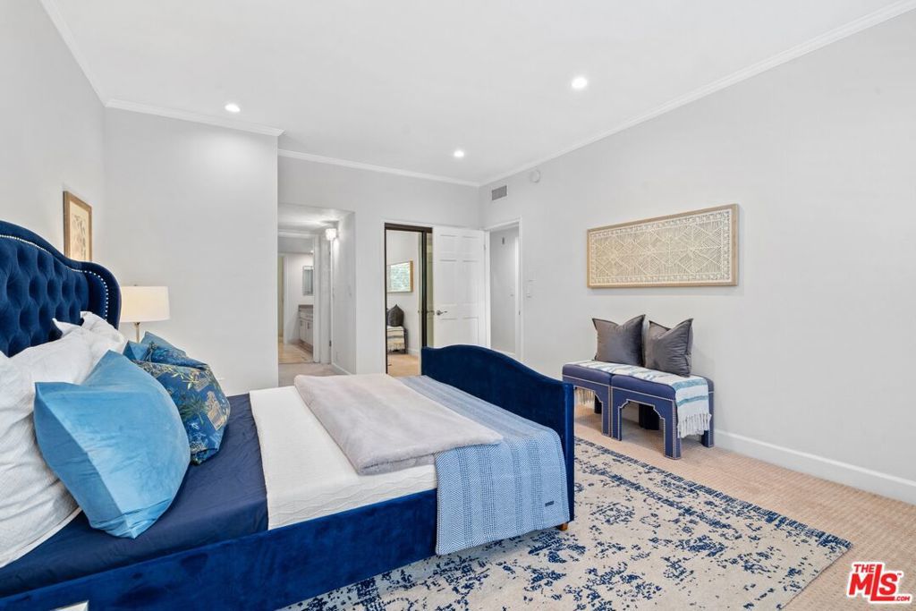 Photo of Listing #24461087