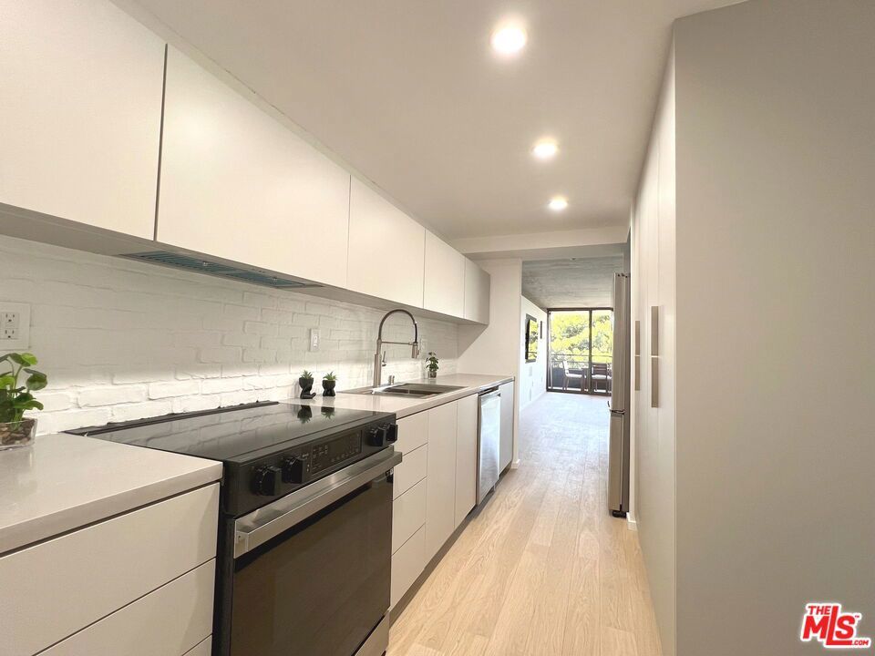 Photo of Listing #24461595