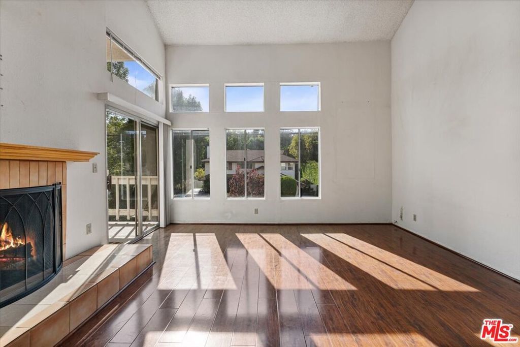 Photo of Listing #24462057