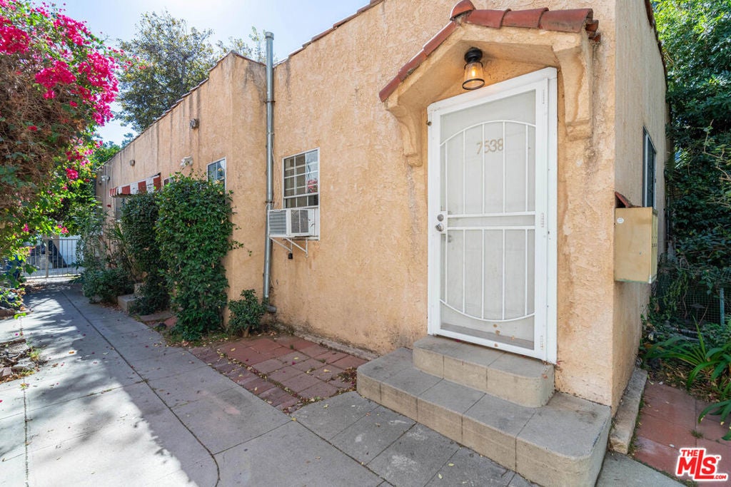 Photo of Listing #24460787