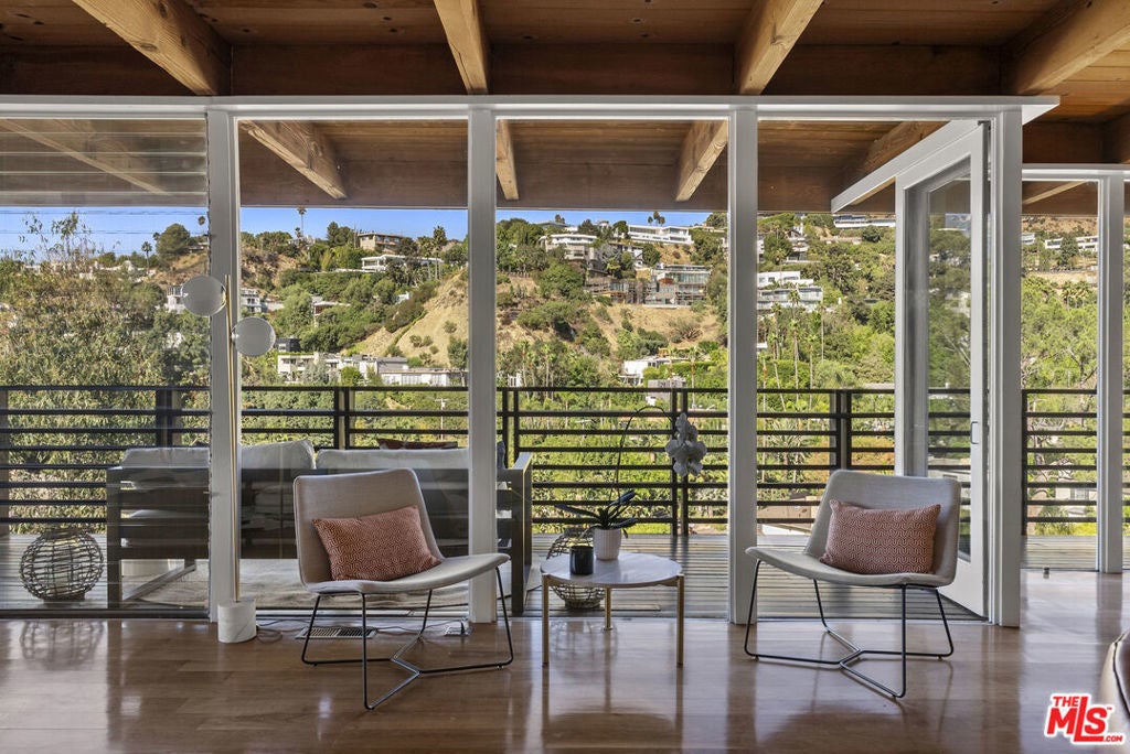 Photo of Listing #24462341