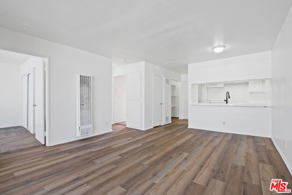 Photo of Listing #24462815