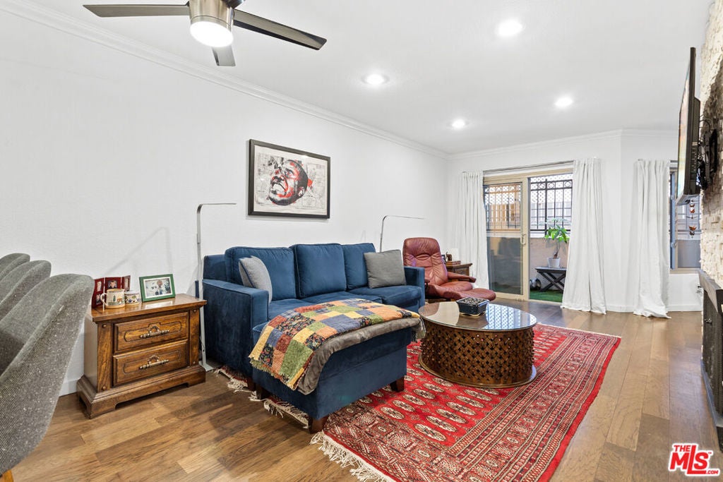 Photo of Listing #24462795