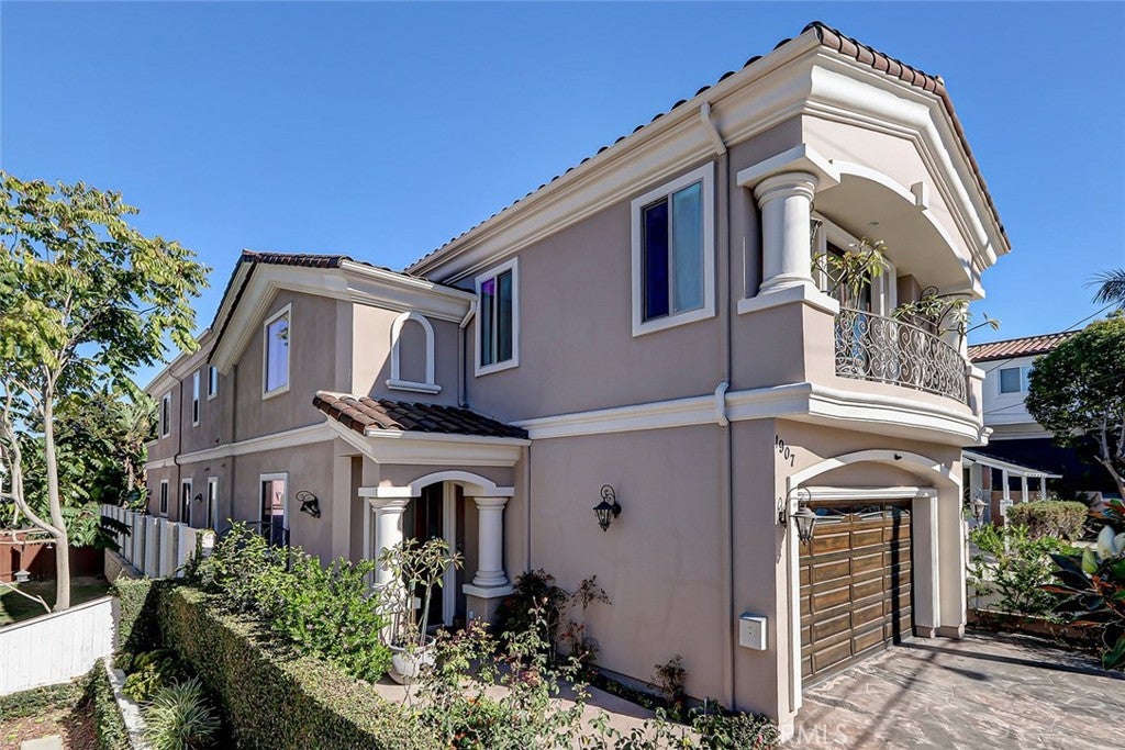 1907 Voorhees Avenue