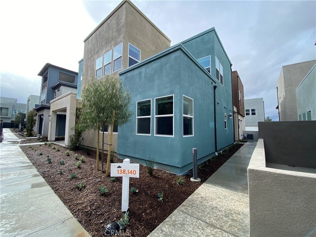 Photo of Listing #OC24233406