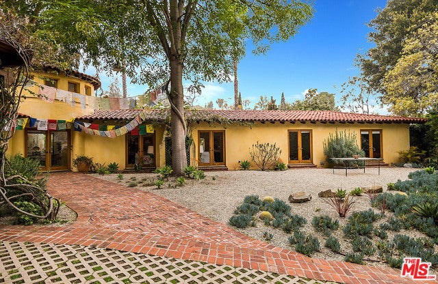 Photo of Listing #24463435