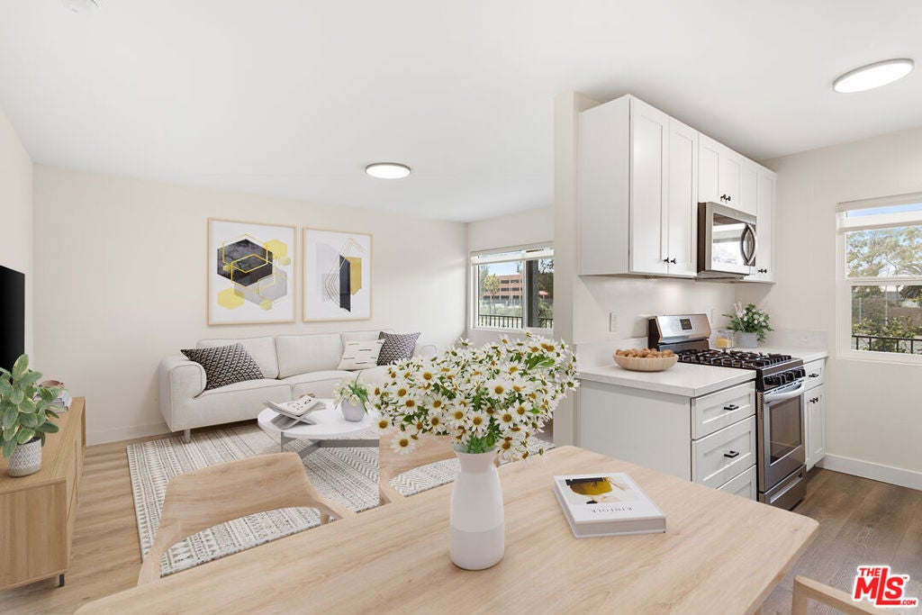 Photo of Listing #24464637