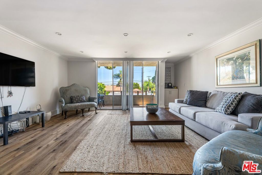 Photo of Listing #24465311