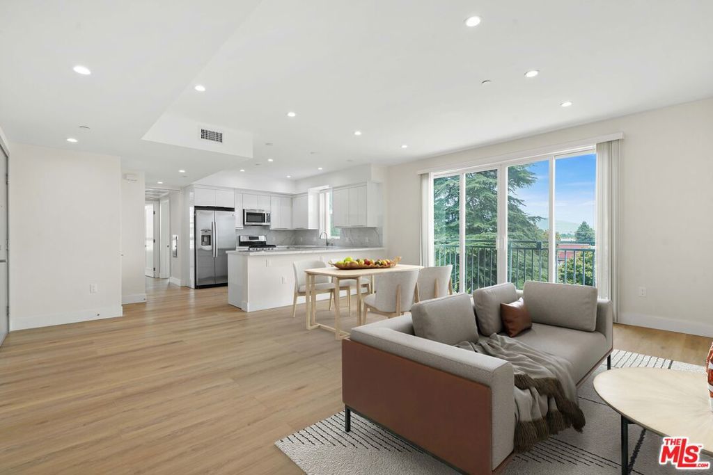 Photo of Listing #24465887