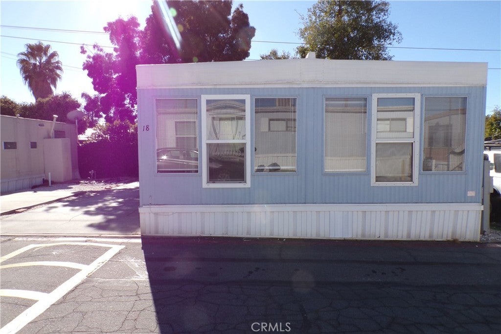 Photo of Listing #IV24238632