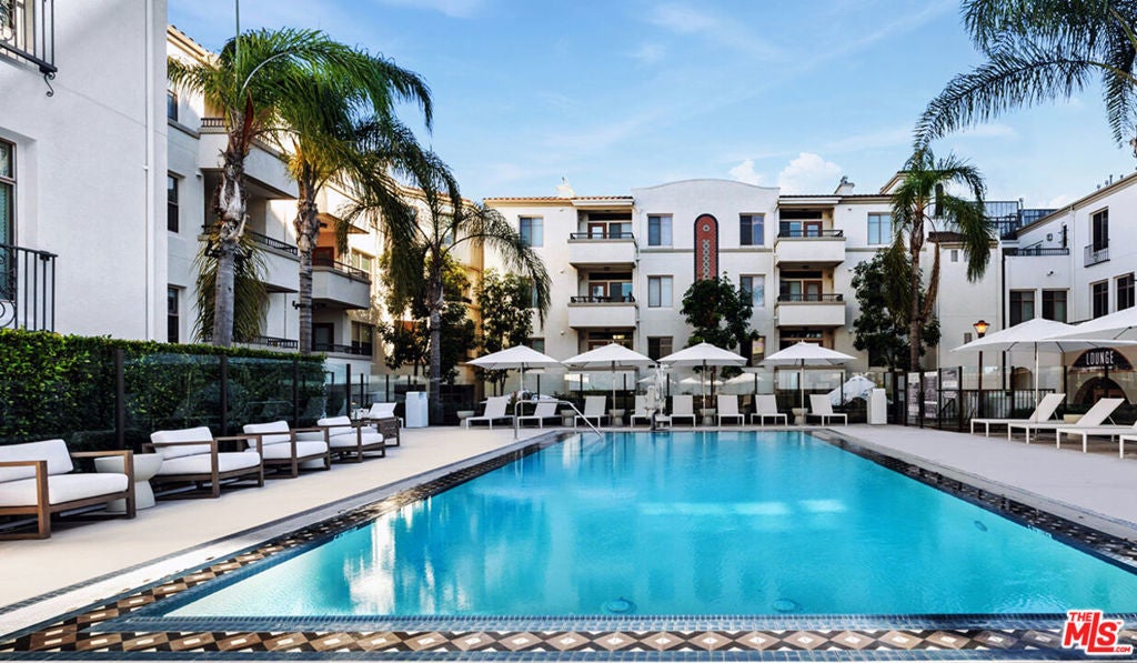 Photo of Listing #24466360