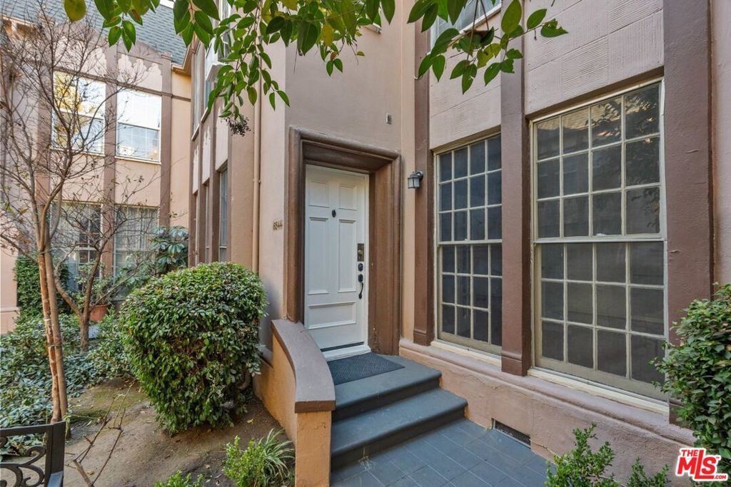 Photo of Listing #24466379