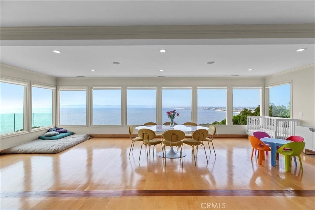 Photo of Listing #PV24239273