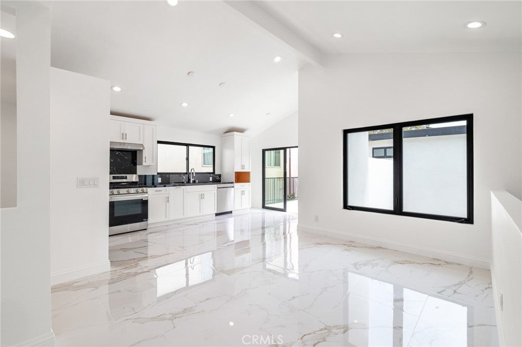 Photo of Listing #OC24237579