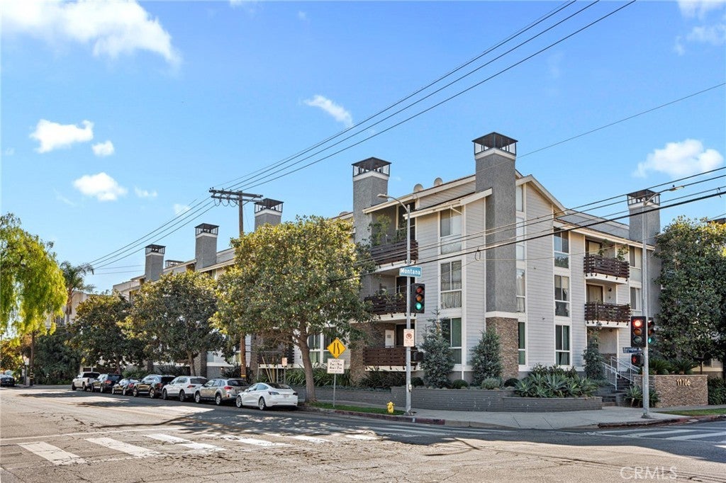 Photo of Listing #SB24239597