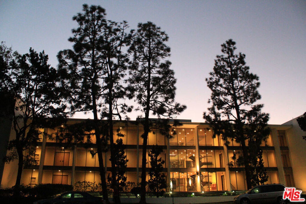 Photo of Listing #24466759