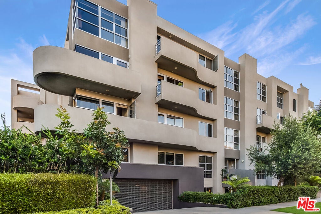 Photo of Listing #24467959