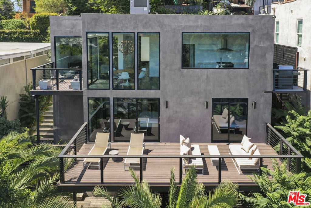 Photo of Listing #24467621