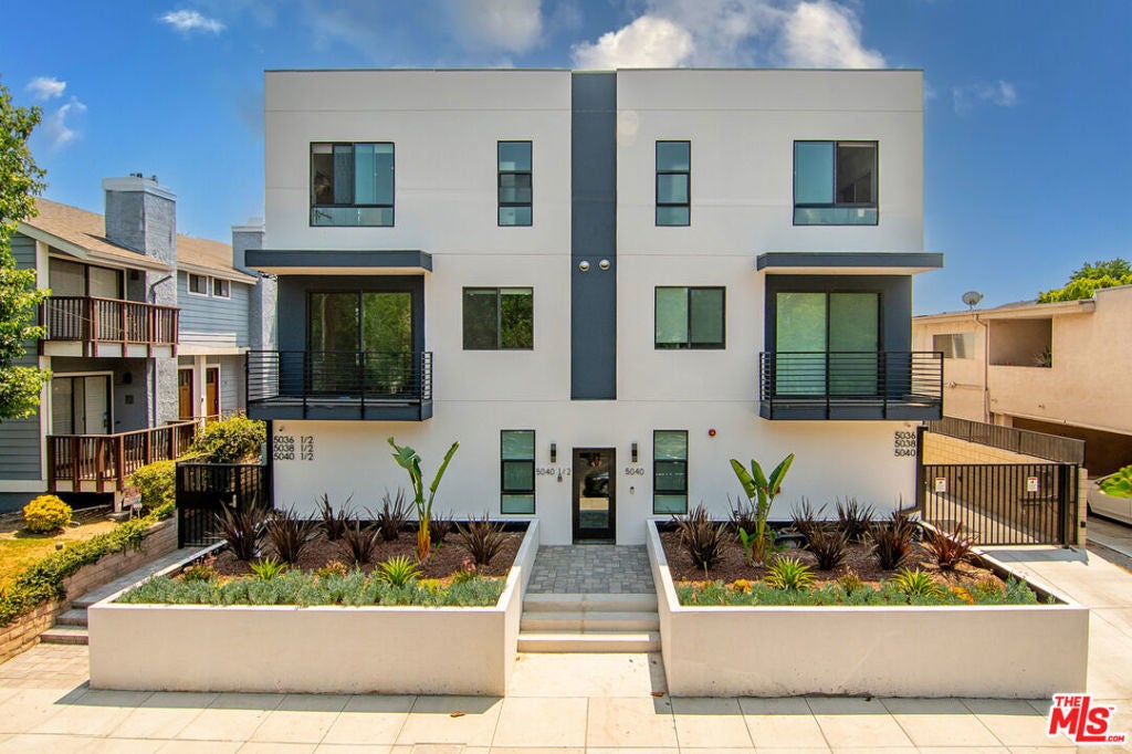 Photo of Listing #24468557