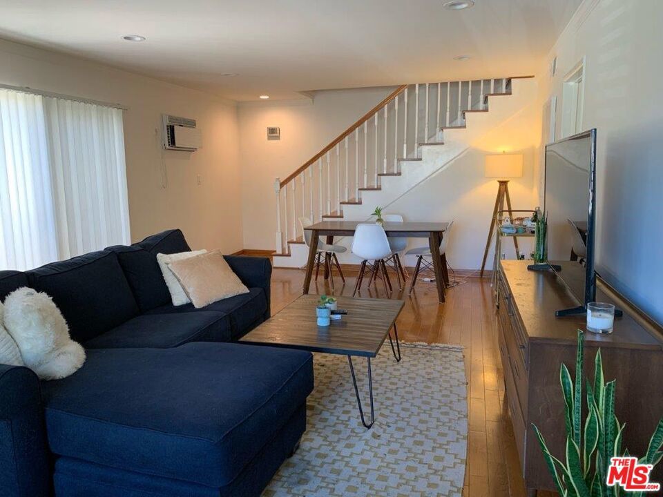 Photo of Listing #24468525