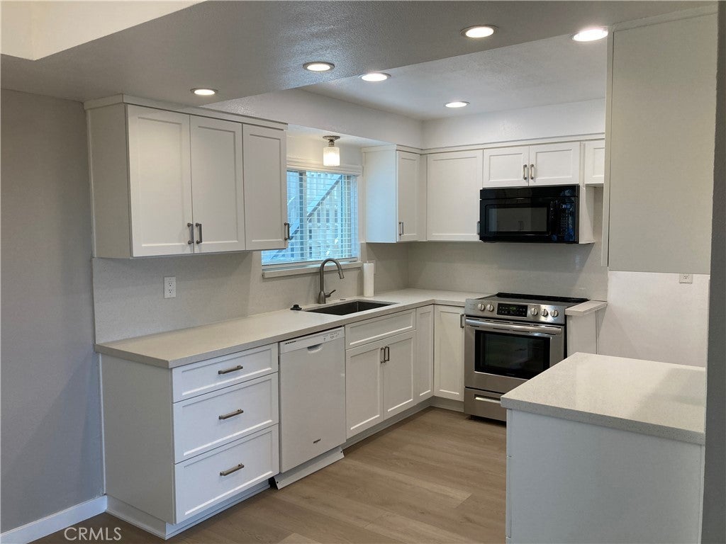 Photo of Listing #SW24244376