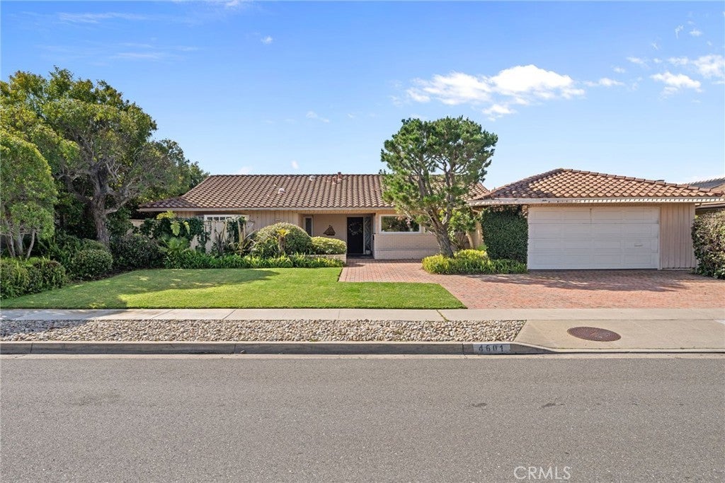 Photo of Listing #OC24244526