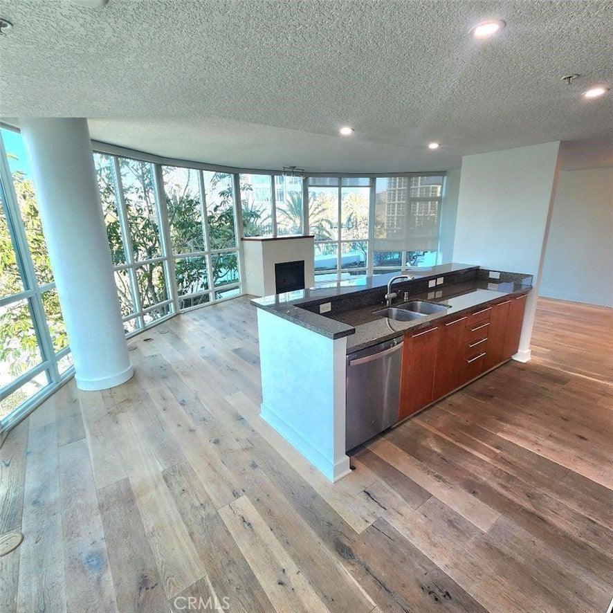 Photo of Listing #PW24244595