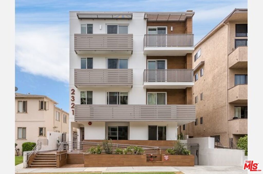 Photo of Listing #24469585