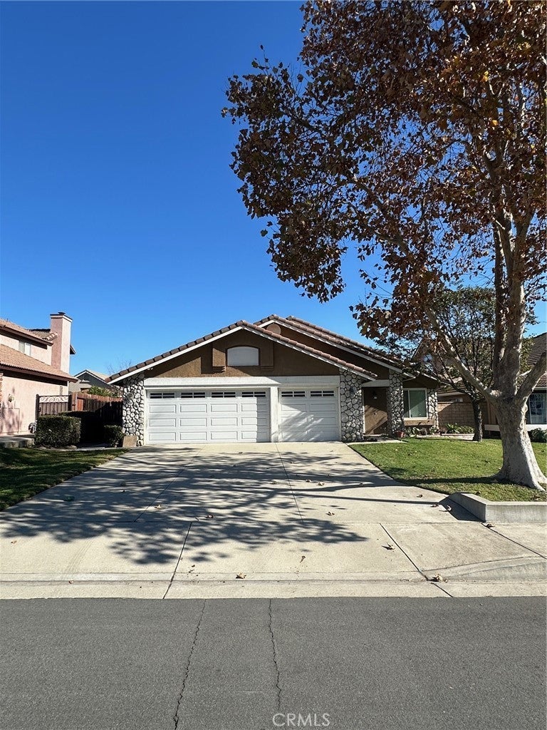 Photo of Listing #CV24246024