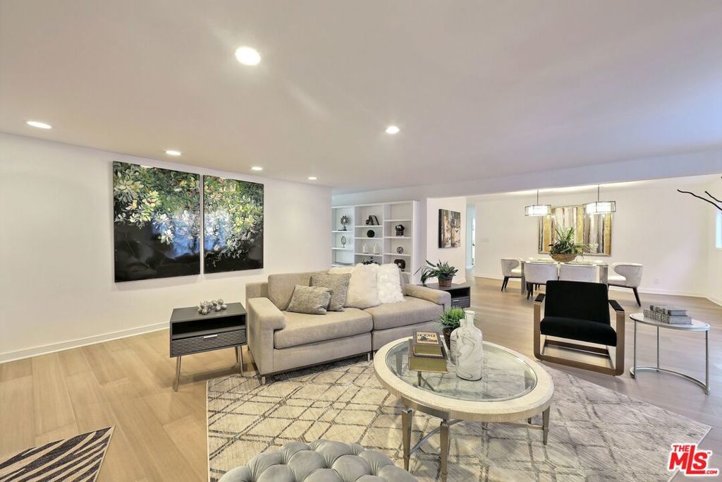 Photo of Listing #24470429