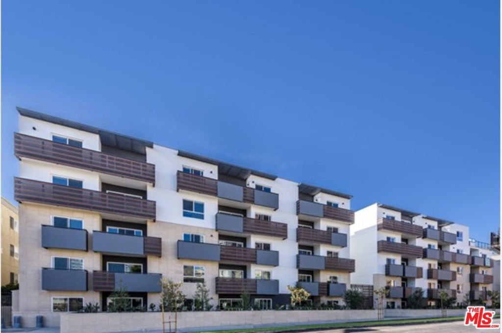 Photo of Listing #24471335