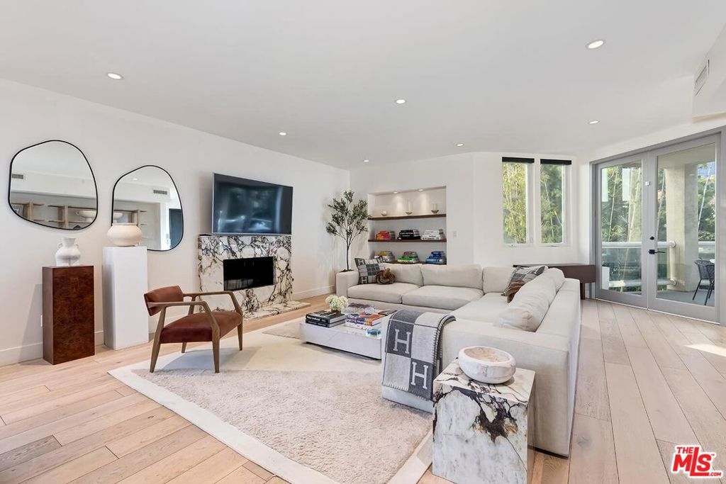 Photo of Listing #24472713