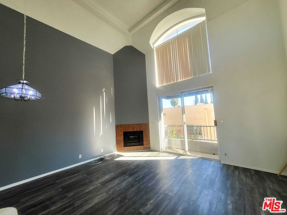 Photo of Listing #24471379